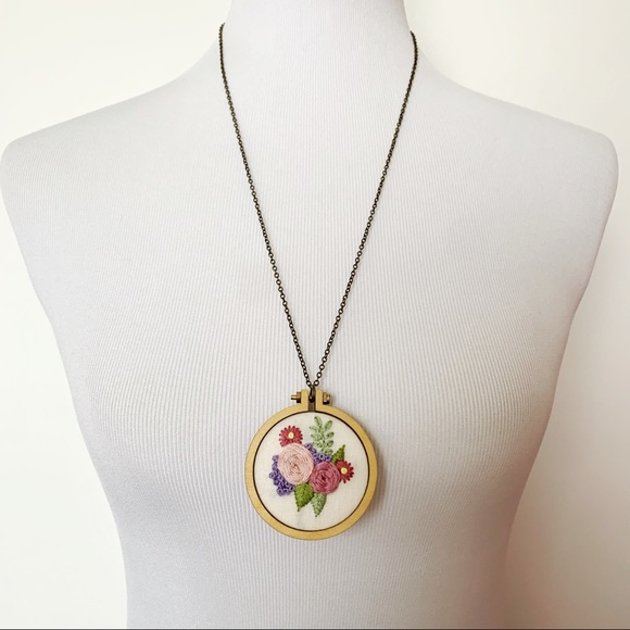 Handmade // Embroidered Flower Pendant Necklace - Picture 5 of 8